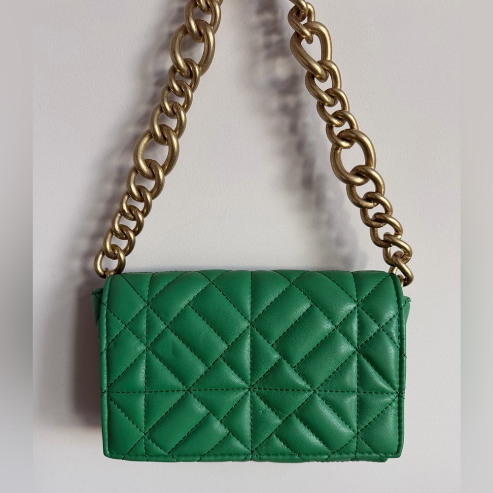 Zara Brand Green Quilted shoulder bag w Chain strap
